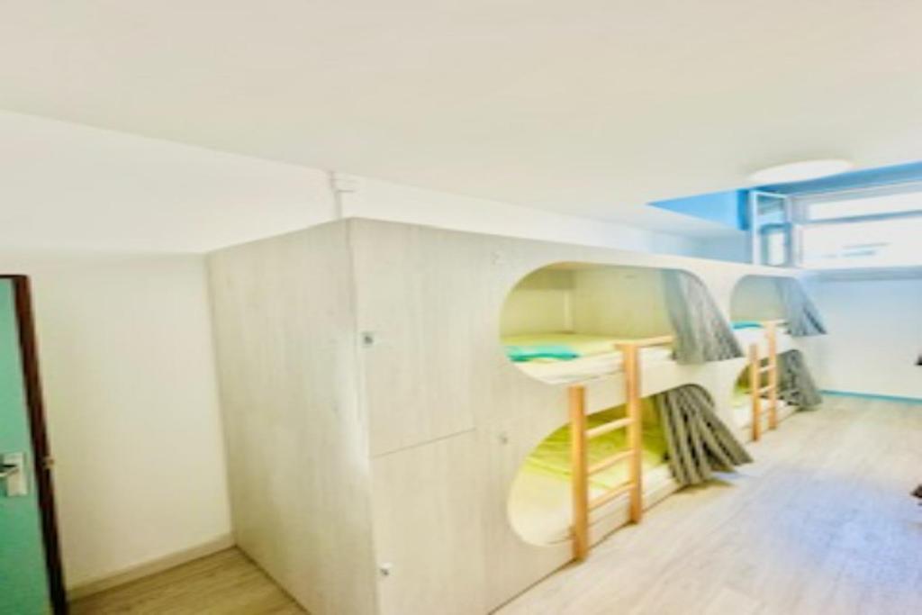 Fantasy Hostel Porto Exterior photo